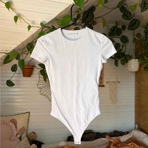Abercrombie & Fitch Tops - Abercrombie & Fitch Classic Lavender Bodysuit